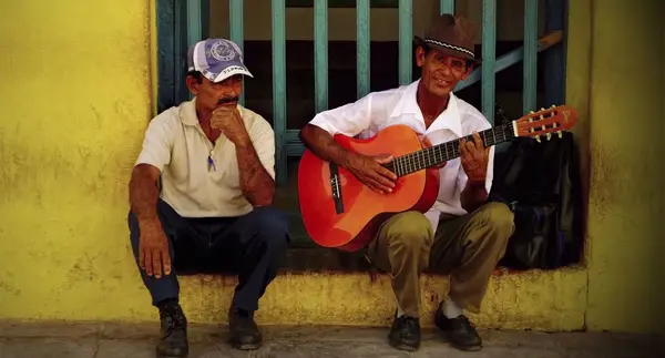 Cantando Son cubano