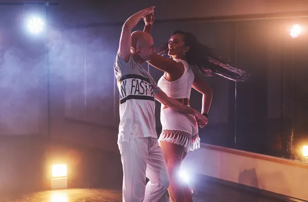Bailar en pareja Salsa