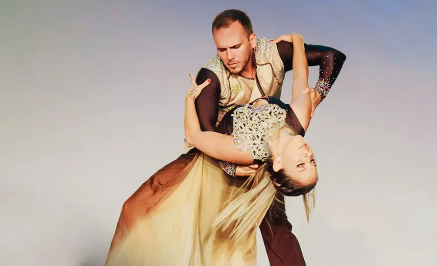 Korke y Judith implementan la sensualidad en la Bachata