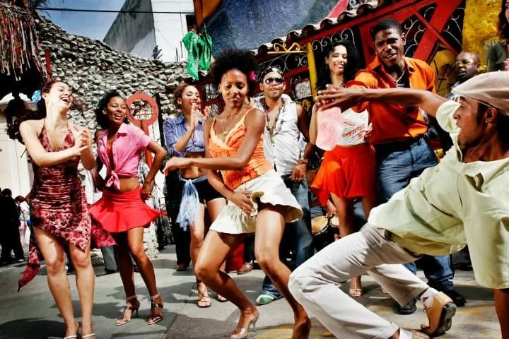 Bailes cubanos como la Rumba