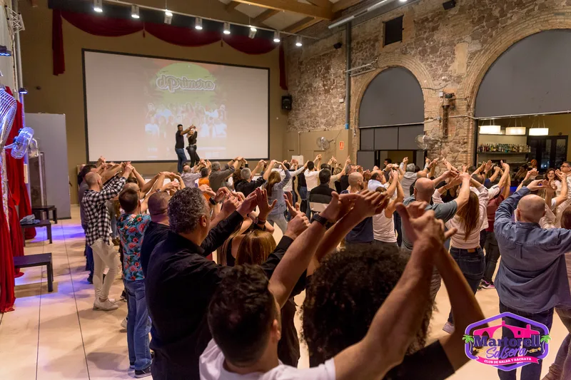 Clases de Bachata Barcelona Nivel Medio