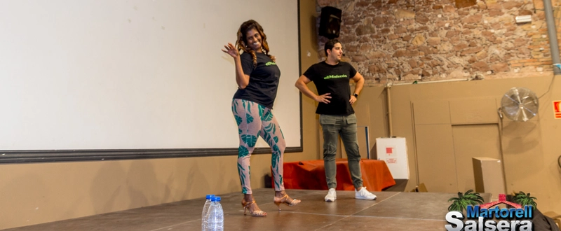 Telma y Juanjo en clases de Salsa Cubana
