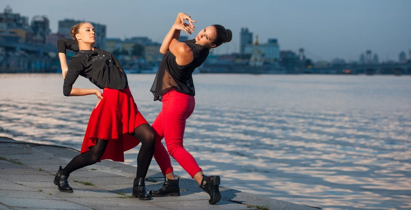 bailando Waacking en la playa